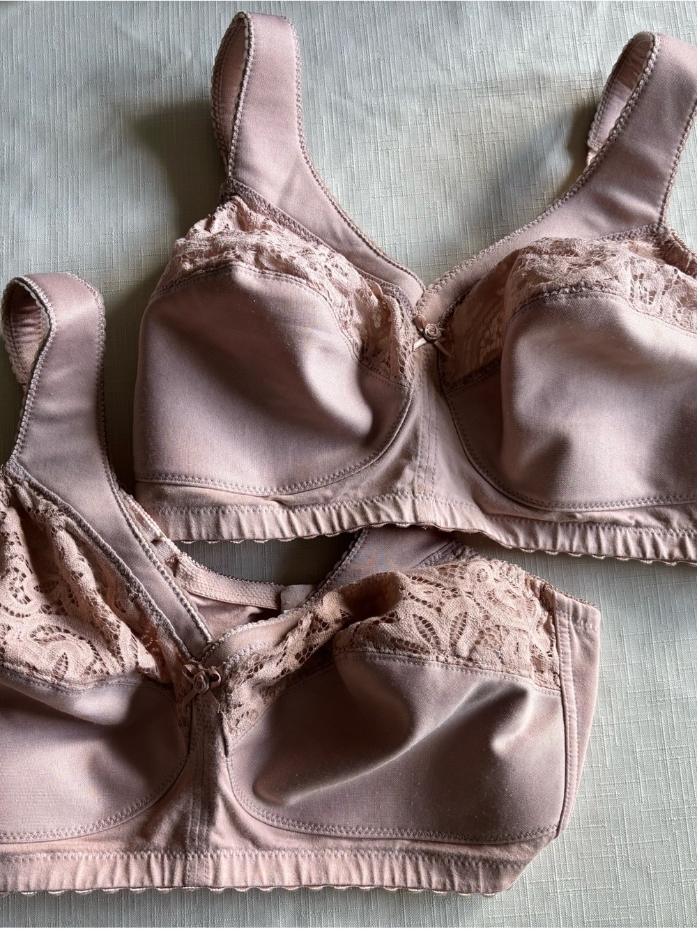 (2) Glamorise Magic Lift Cotton Support Bras Style #1001 - Size 38D